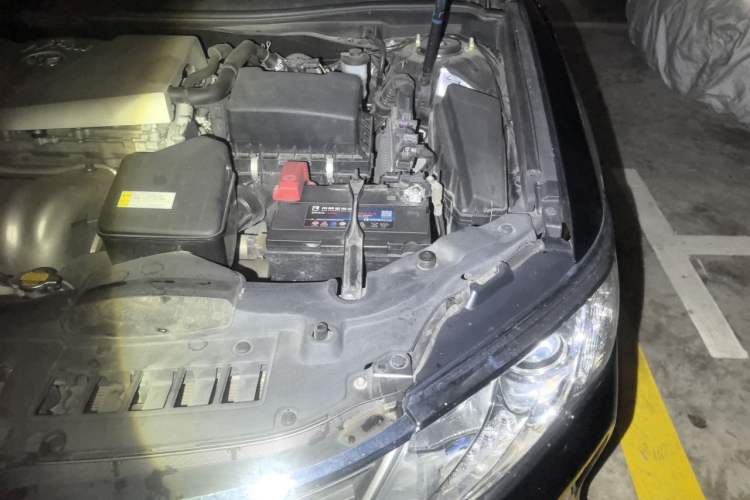 Used Toyota Camry 2015 2.0G Premier Edition Engine Bay Left