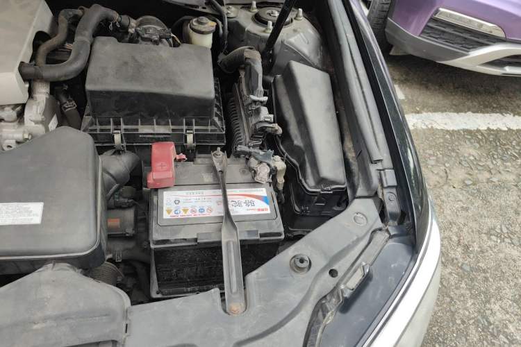 Used Toyota Camry 2015 2.0E Elite Edition Engine Bay Left