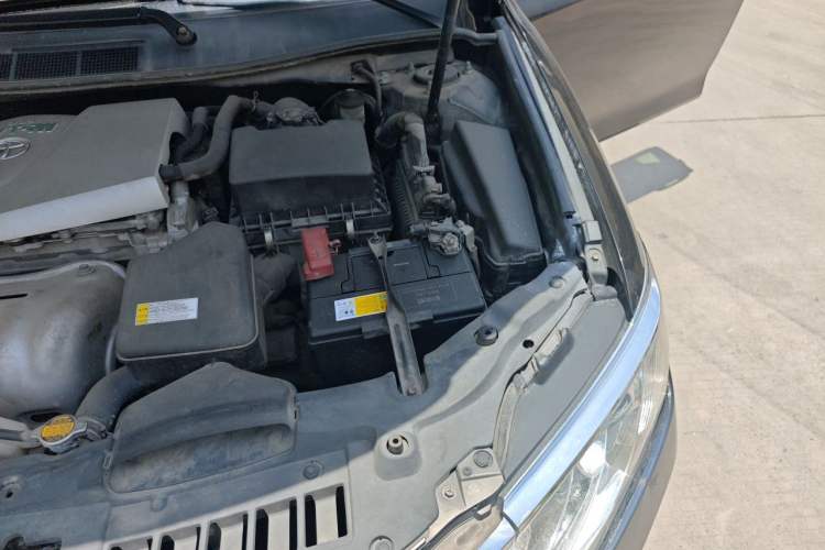 Used Toyota Camry 2015 2.0G Premier Edition Engine Bay Left