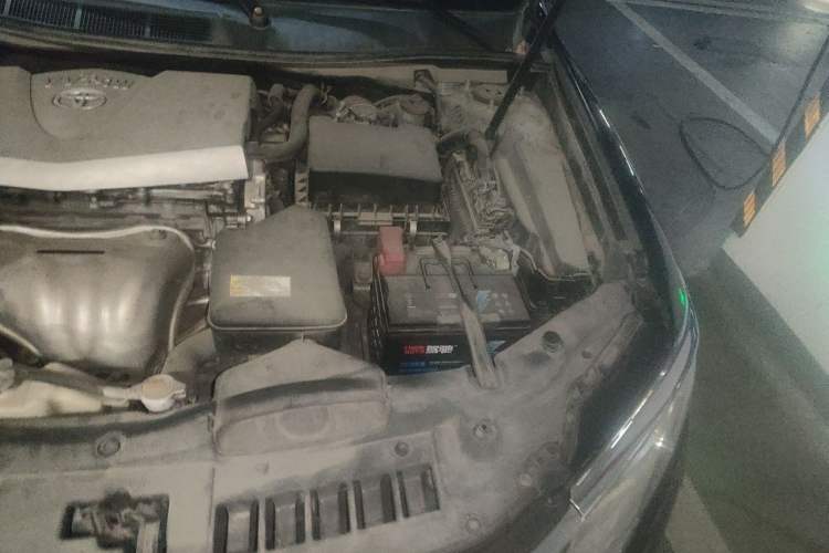 Used Toyota Camry 2015 2.0G Premier Edition Engine Bay Left