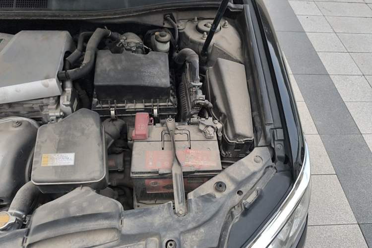Used Toyota Camry 2015 2.0G Premier Edition Engine Bay Left