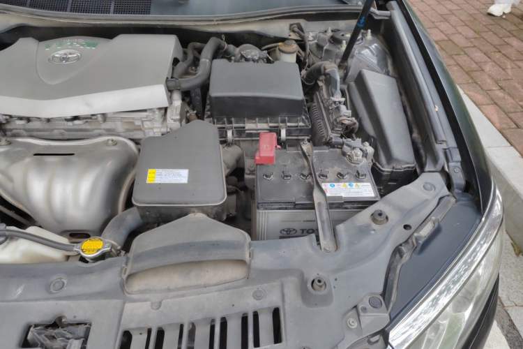 Used Toyota Camry 2015 2.0G Premier Edition Engine Bay Left
