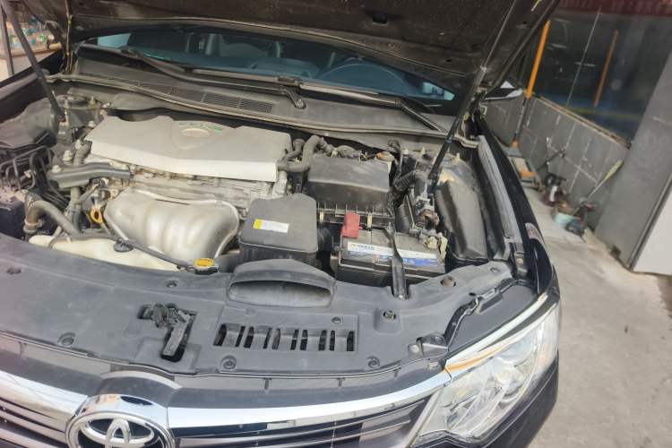 Used Toyota Camry 2015 2.0G Premier Edition Engine Bay Left