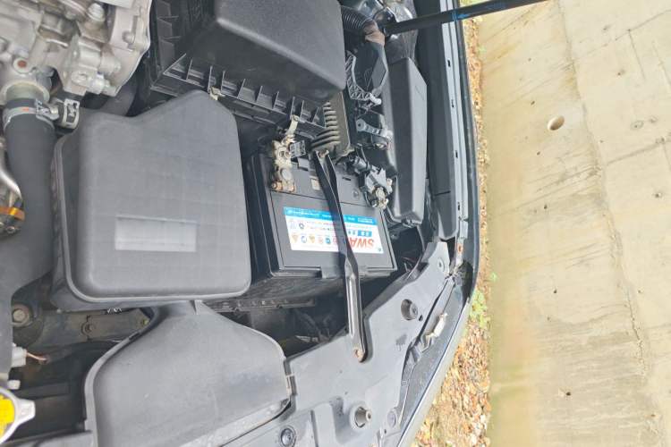 Used Toyota Camry 2015 2.0E Elite Edition Engine Bay Left