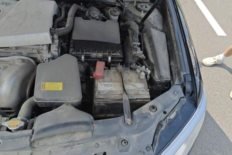 Used Toyota Camry 2015 2.0E Elite Edition Engine Bay Left