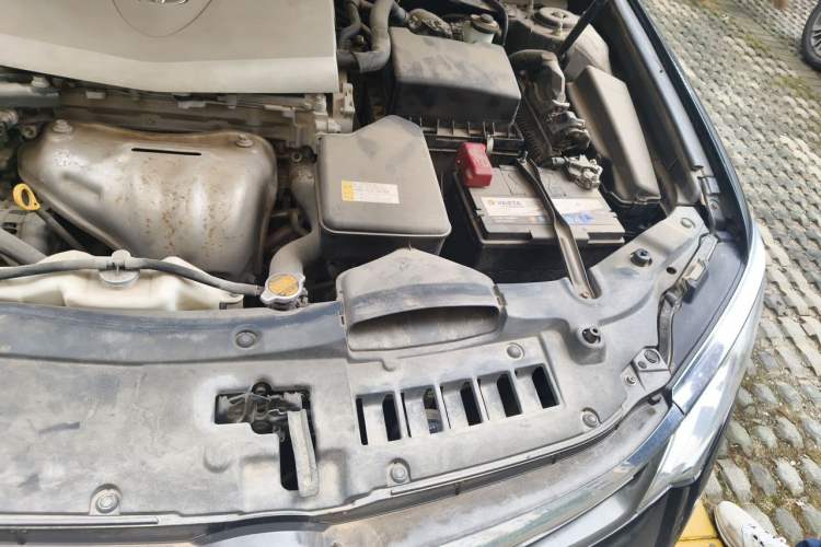 Used Toyota Camry 2015 2.0G Premier Edition Engine Bay Left