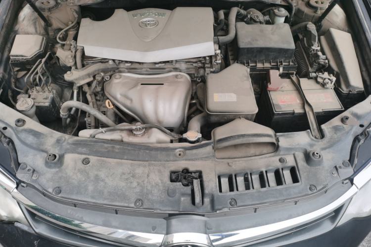 Used Toyota Camry 2015 2.0G Premier Edition Engine Bay