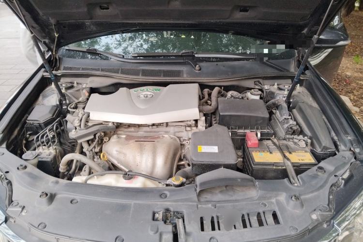 Used Toyota Camry 2015 2.0G Premier Edition Engine Bay