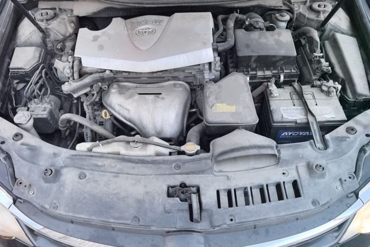 Used Toyota Camry 2015 2.0G Premier Edition Engine Bay