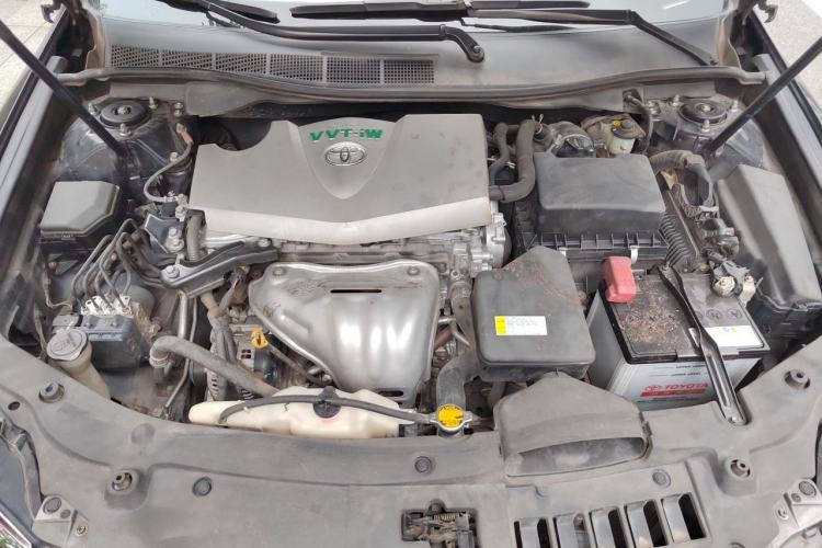 Used Toyota Camry 2015 2.0G Premier Edition Engine Bay