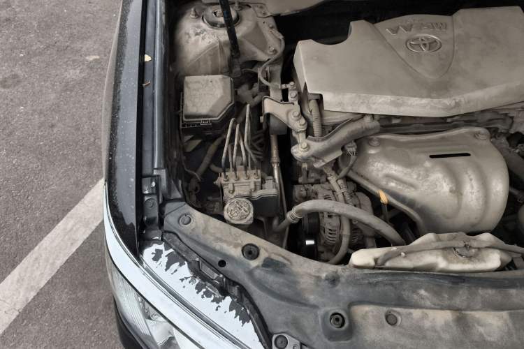 Used Toyota Camry 2015 2.0E Elite Edition Engine Bay Right