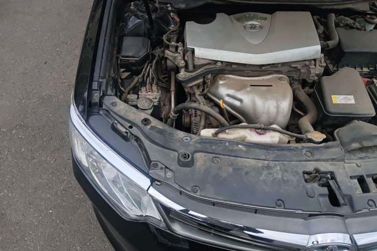 Used Toyota Camry 2015 2.0G Premier Edition Engine Bay Right