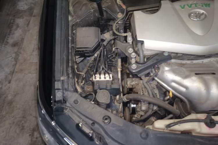 Used Toyota Camry 2015 2.0G Premier Edition Engine Bay Right