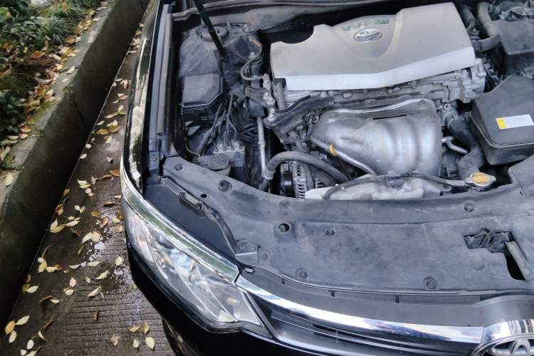 Used Toyota Camry 2015 2.0G Premier Edition Engine Bay Right