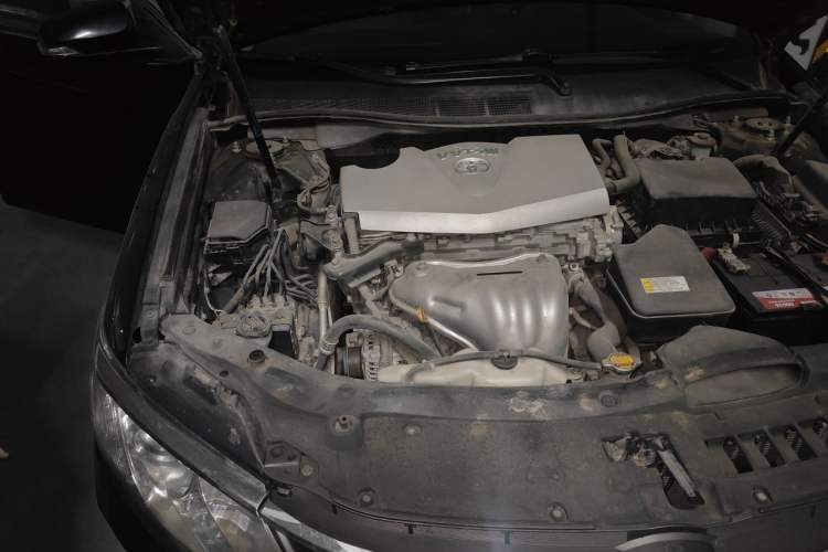 Used Toyota Camry 2015 2.0G Premier Edition Engine Bay Right