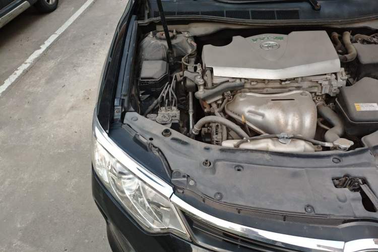 Used Toyota Camry 2015 2.0G Premier Edition Engine Bay Right