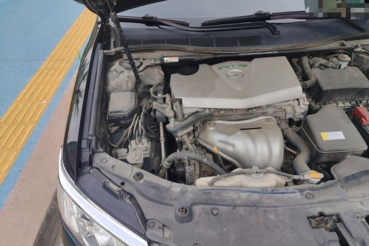 Used Toyota Camry 2015 2.0G Premier Edition Engine Bay Right