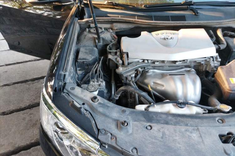 Used Toyota Camry 2015 2.0G Premier Edition Engine Bay Right