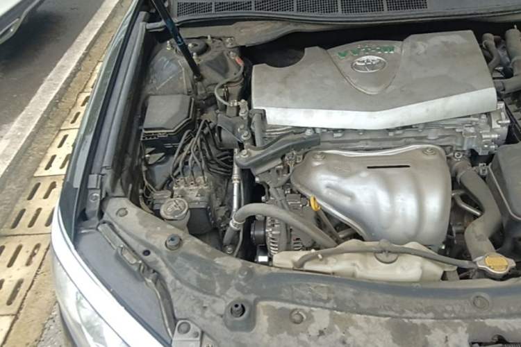Used Toyota Camry 2015 2.0G Premier Edition Engine Bay Right