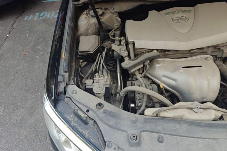 Used Toyota Camry 2015 2.0G Premier Edition Engine Bay Right
