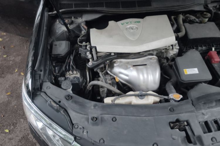 Used Toyota Camry 2015 2.0G Premier Edition Engine Bay Right