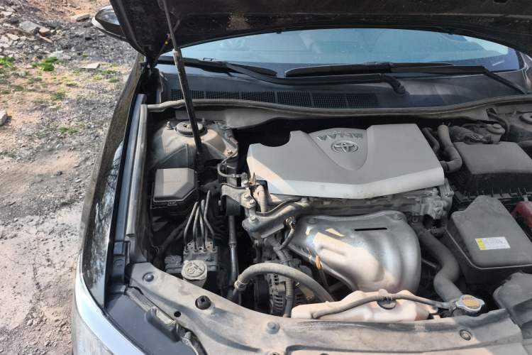 Used Toyota Camry 2015 2.0G Premier Edition Engine Bay Right