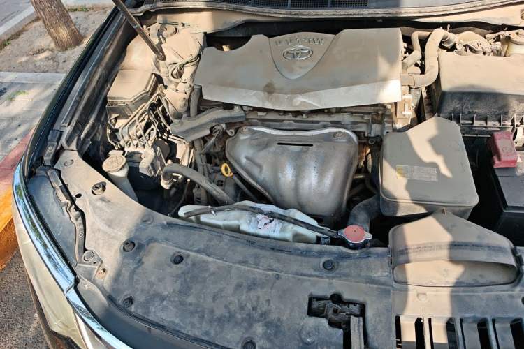 Used Toyota Camry 2015 2.0G Premier Edition Engine Bay Right