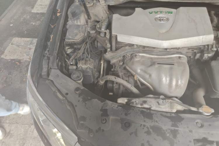 Used Toyota Camry 2015 2.0G Premier Edition Engine Bay Right