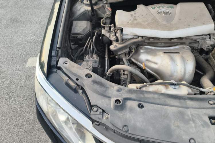 Used Toyota Camry 2015 2.0G Premier Edition Engine Bay Right