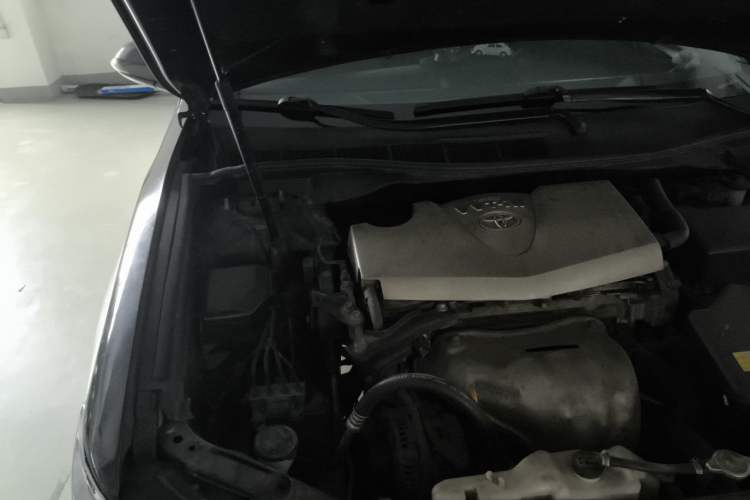 Used Toyota Camry 2015 2.0E Elite Edition Engine Bay Right