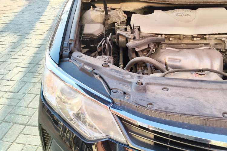 Used Toyota Camry 2015 2.0G Premier Edition Engine Bay Right