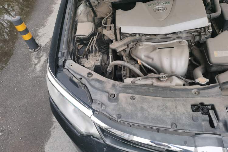 Used Toyota Camry 2015 2.0G Premier Edition Engine Bay Right