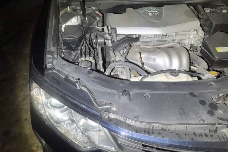 Used Toyota Camry 2015 2.0G Premier Edition Engine Bay Right