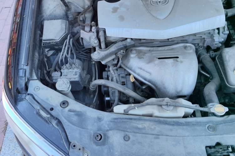 Used Toyota Camry 2015 2.0G Premier Edition Engine Bay Right