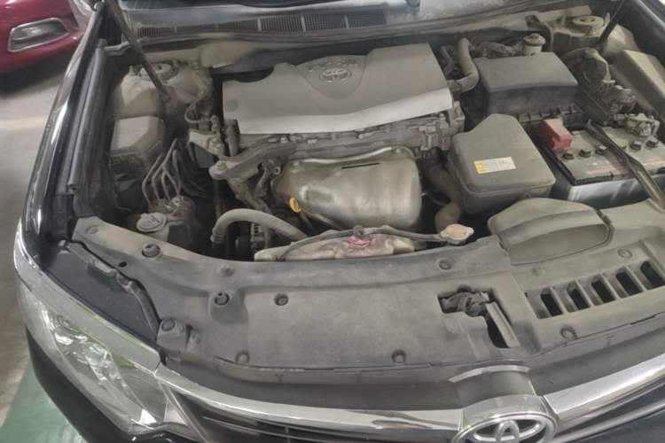 Used Toyota Camry 2015 2.0G Premier Edition Engine Bay Right