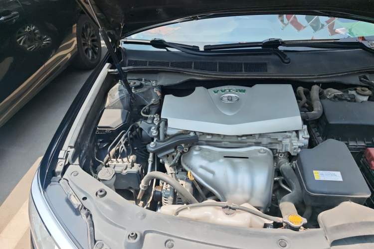 Used Toyota Camry 2015 2.0E Elite Edition Engine Bay Right