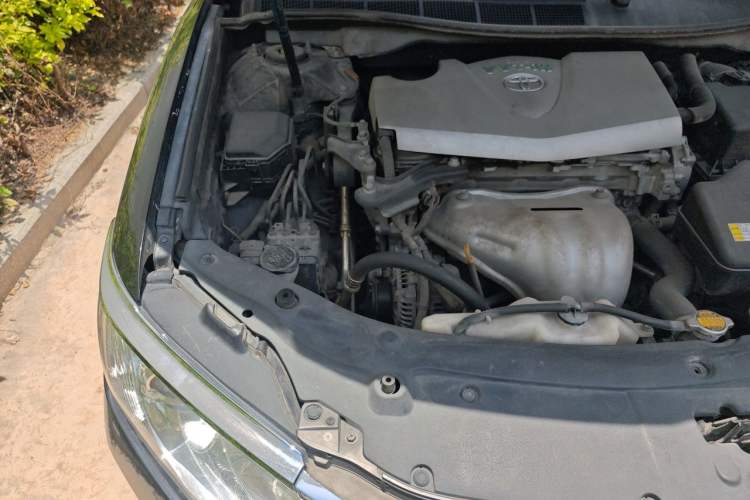Used Toyota Camry 2015 2.0G Premier Edition Engine Bay Right