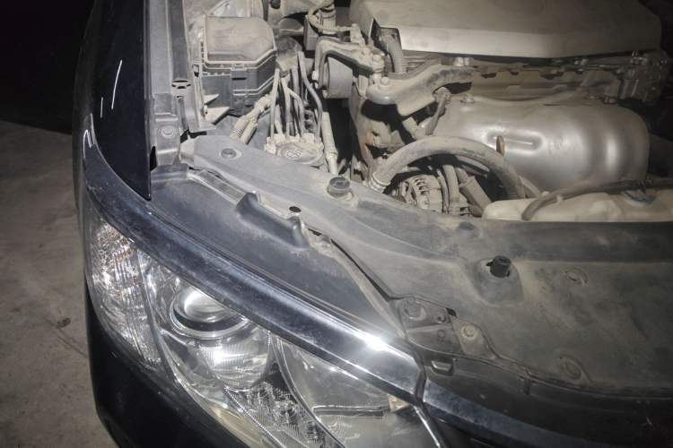 Used Toyota Camry 2015 2.0G Premier Edition Engine Bay Right