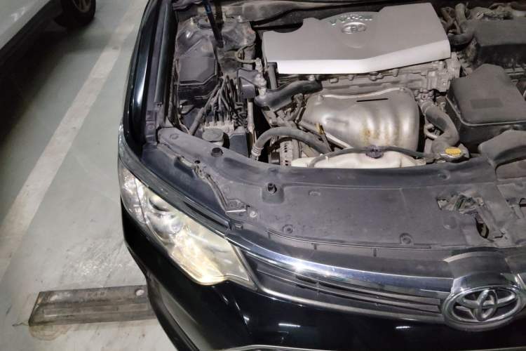 Used Toyota Camry 2015 2.0E Elite Edition Engine Bay Right