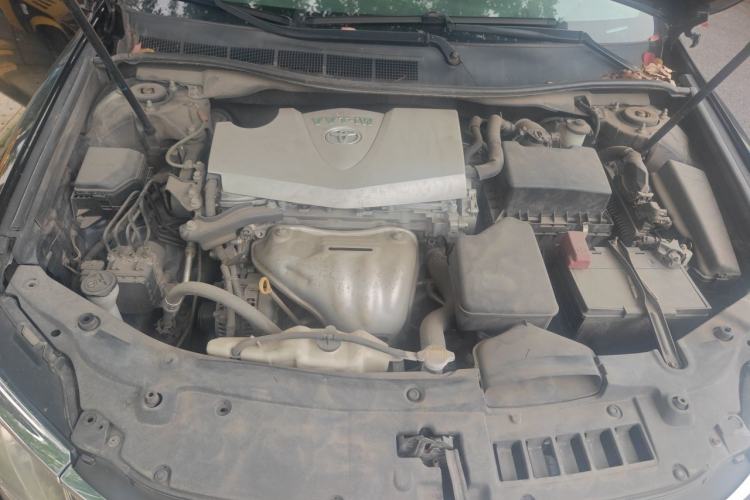 Used Toyota Camry 2015 2.0G Premier Edition Engine Bay