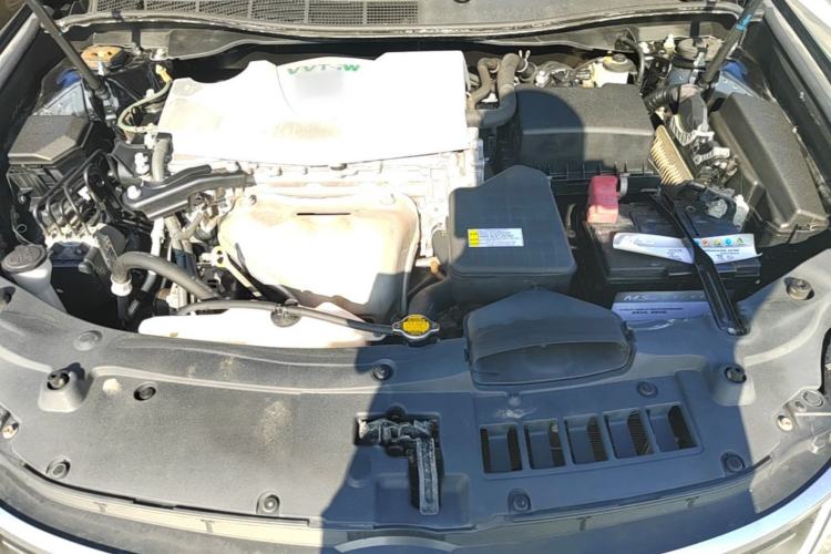 Used Toyota Camry 2015 2.0G Premier Edition Engine Bay