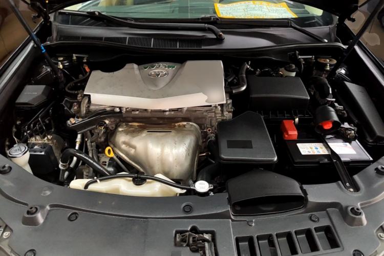 Used Toyota Camry 2015 2.0G Premier Edition Engine Bay