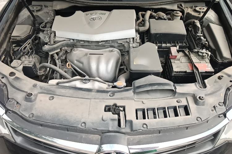 Used Toyota Camry 2015 2.0G Premier Edition Engine Bay
