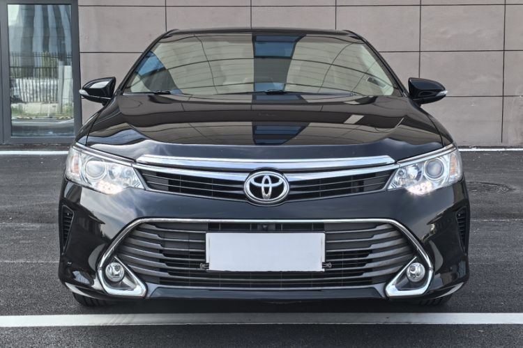 Used Toyota Camry 2015 2.0G Premier Edition Exterior 1