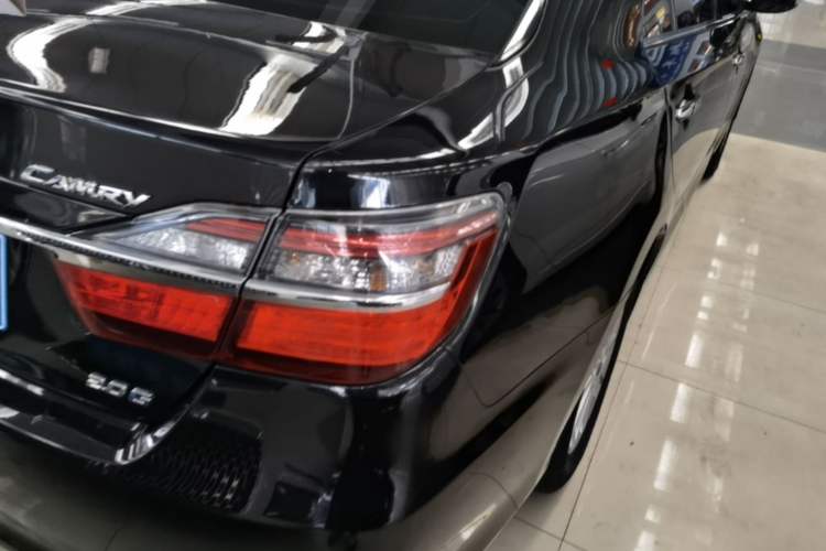 Used Toyota Camry 2015 2.0G Premier Edition Exterior 1