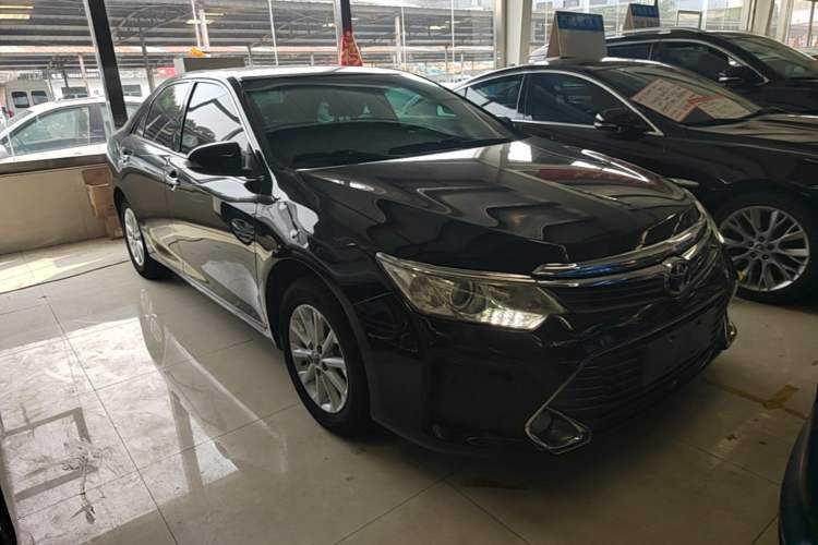 Used Toyota Camry 2015 2.0G Premier Edition Exterior 1