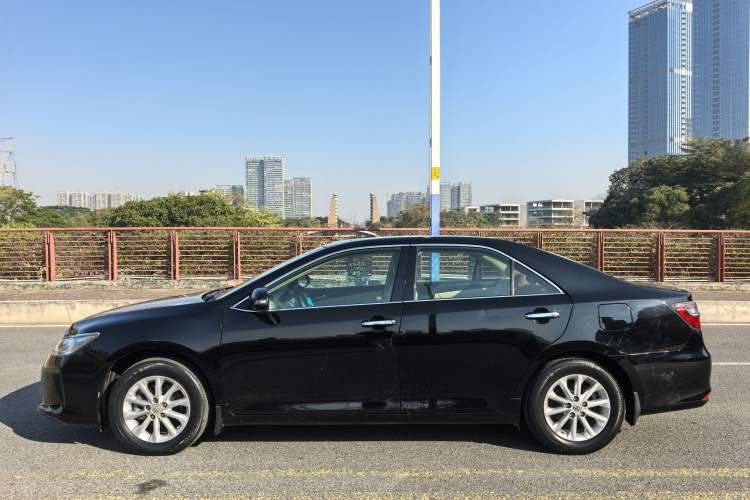Used Toyota Camry 2015 2.0G Premier Edition Exterior 10