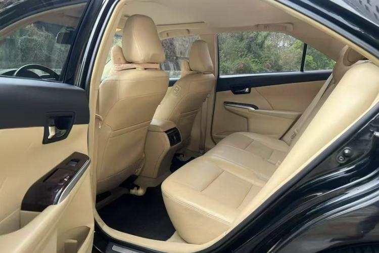 Used Toyota Camry 2015 2.5G Luxury Navigation Edition Exterior 11