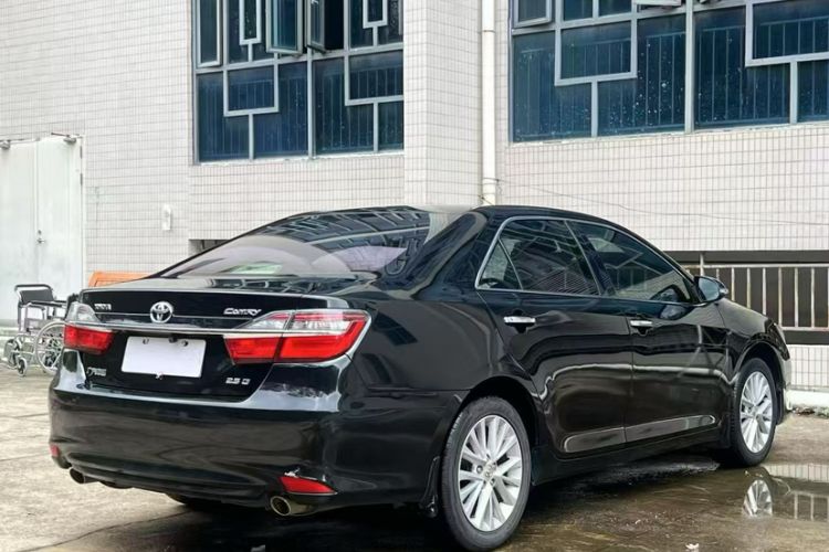Used Toyota Camry 2015 2.5G Luxury Navigation Edition Exterior 12
