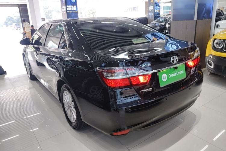 Used Toyota Camry 2015 2.0G Premier Edition Exterior 2